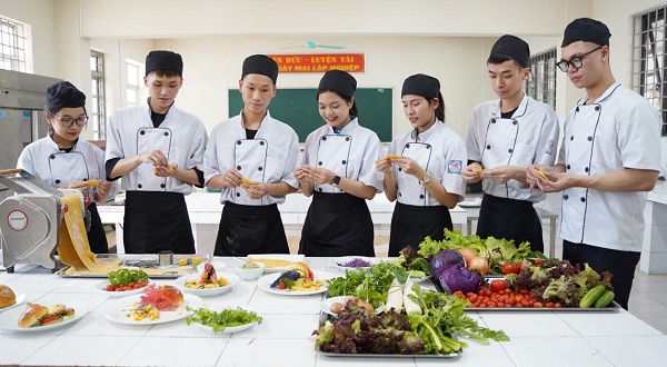 ngành trung cấp nấu ăn